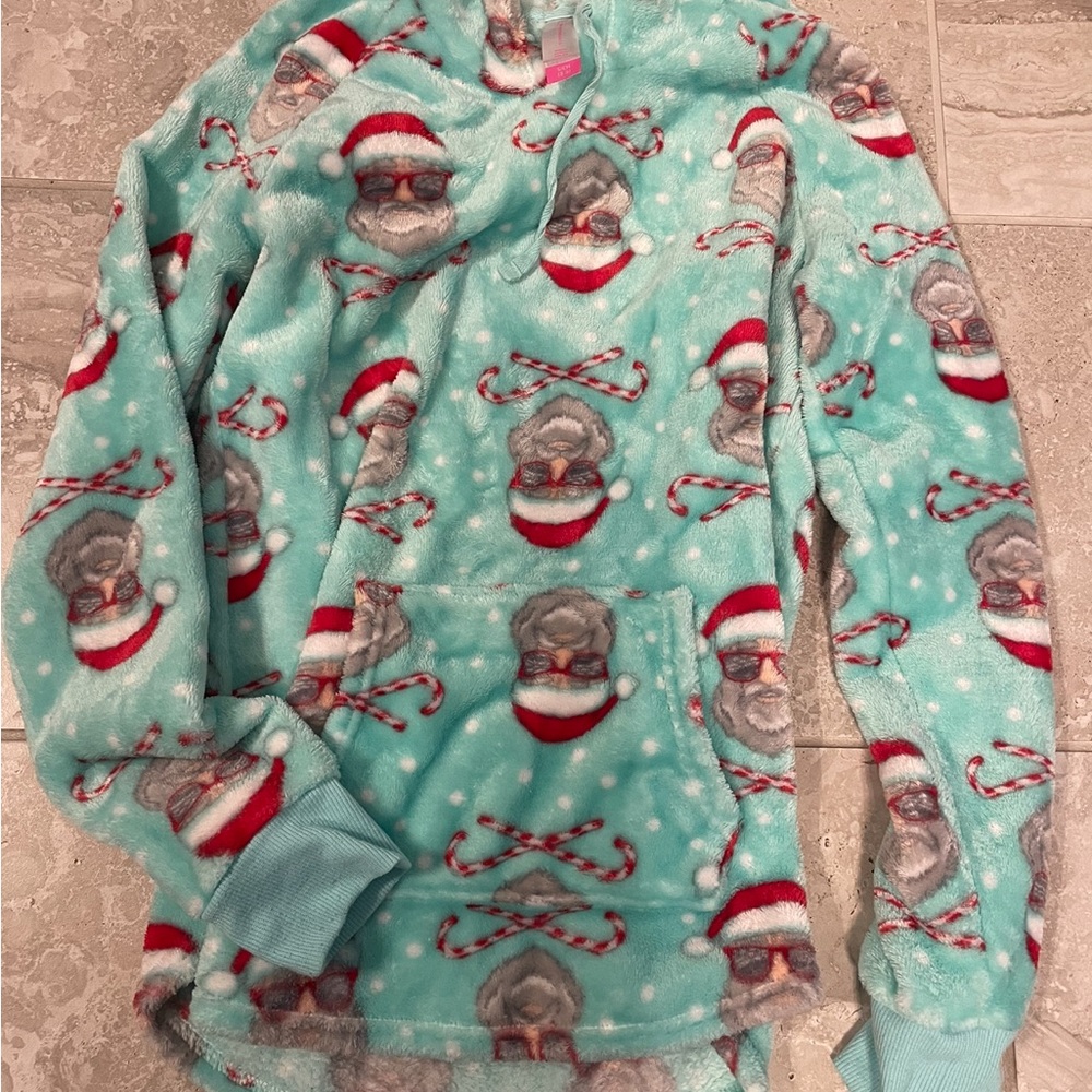 Festive Santa Print Fleece Pullover